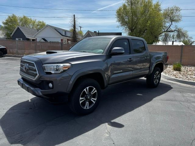 2017 Toyota Tacoma SR5