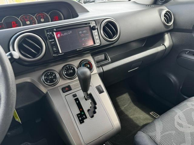 Vehicle Photograph