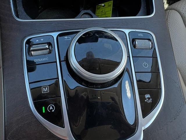 Vehicle Photograph