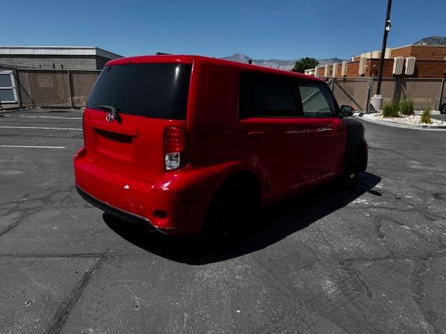 Vehicle Photograph