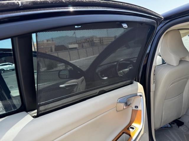 Vehicle Photograph