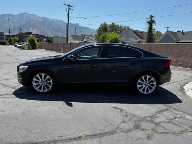 Vehicle Photograph