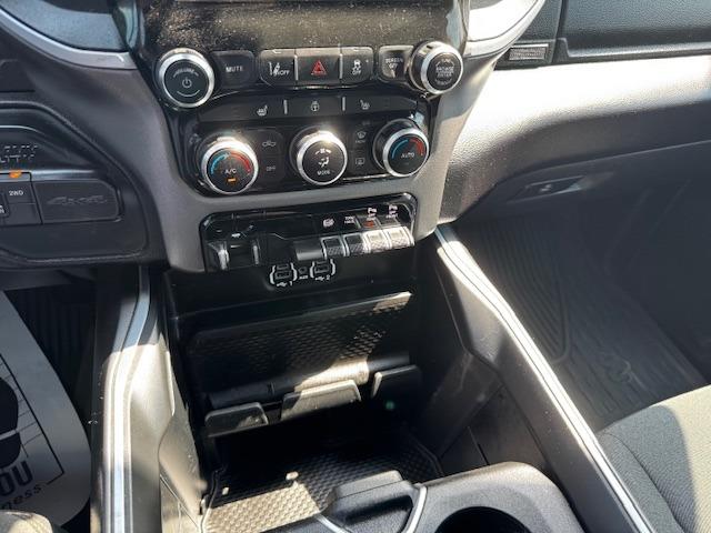 Vehicle Photograph