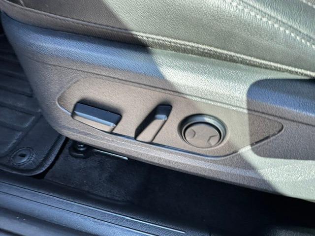 Vehicle Photograph