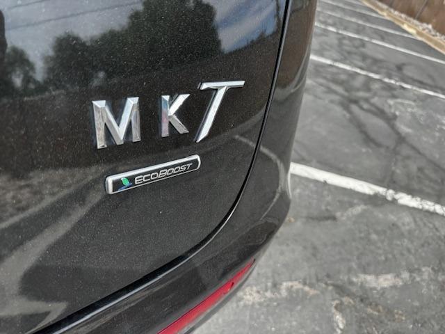 Vehicle Photograph