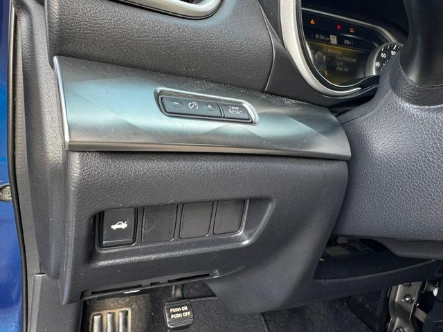 Vehicle Photograph
