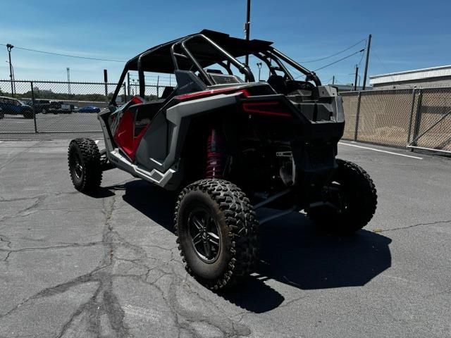 Vehicle Photograph