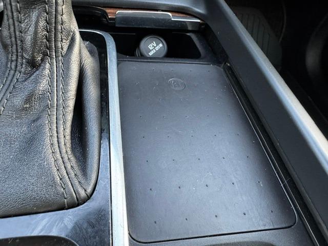 Vehicle Photograph