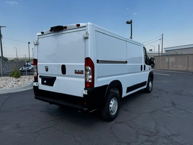 Vehicle Photograph