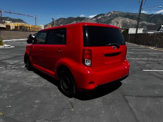 Vehicle Photograph