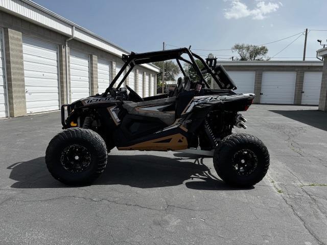 Vehicle Photograph