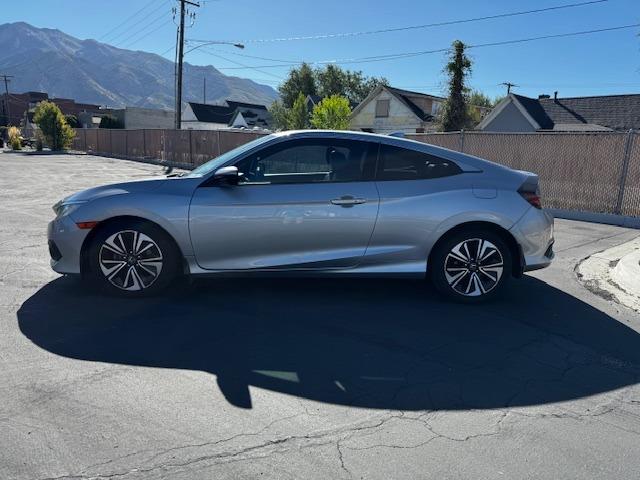 Vehicle Photograph