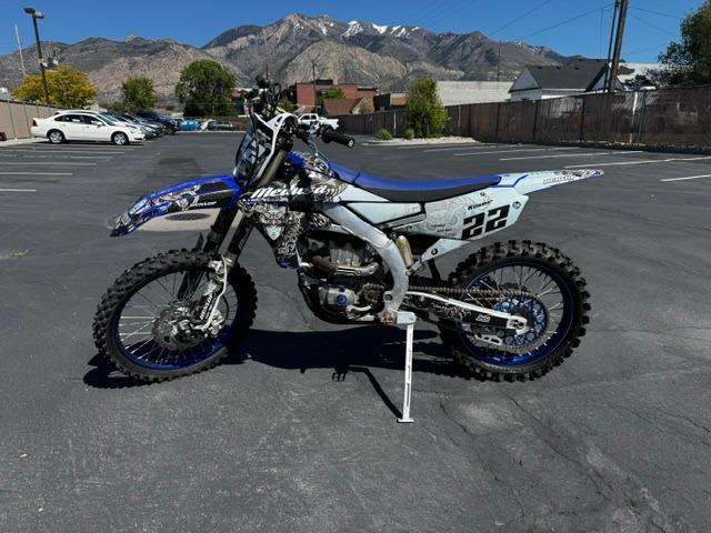 Vehicle Photograph