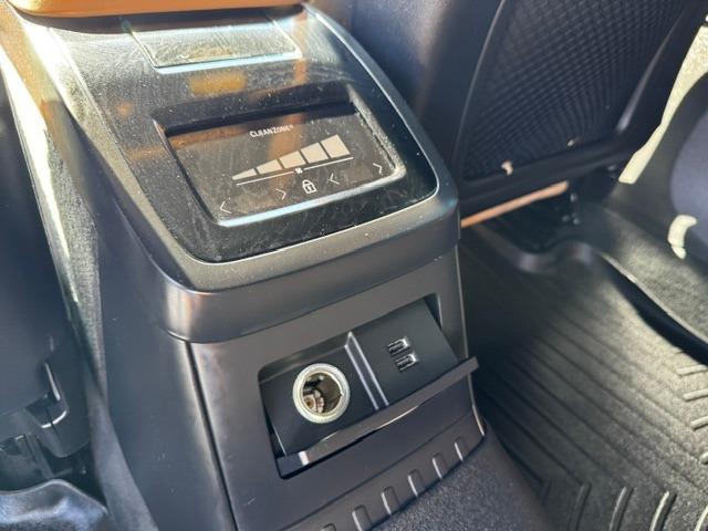 Vehicle Photograph