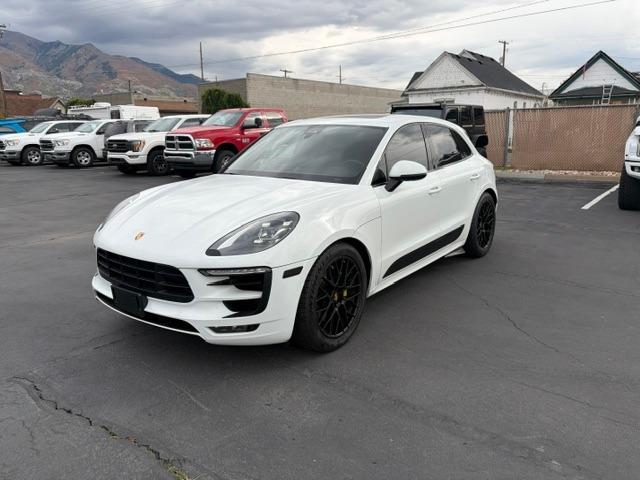 Vehicle Photograph