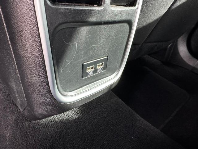 Vehicle Photograph