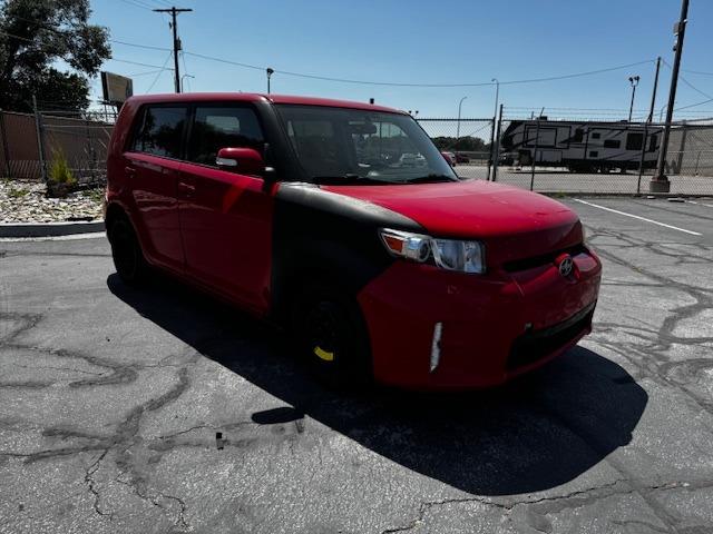 Vehicle Photograph