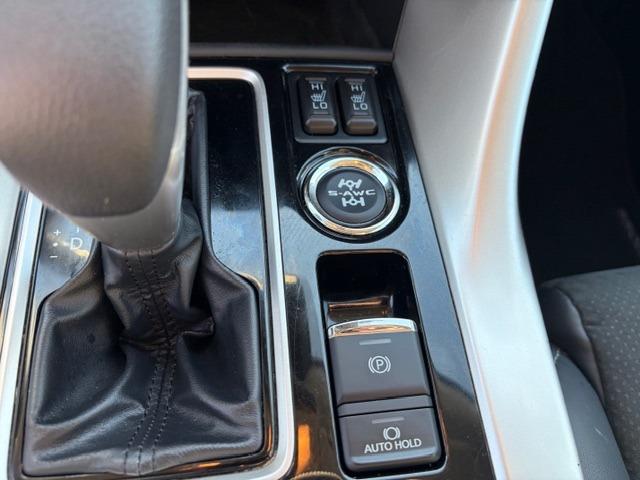 Vehicle Photograph