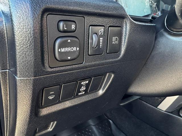 Vehicle Photograph
