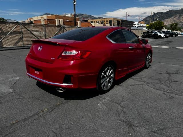 Vehicle Photograph