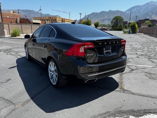 Vehicle Photograph