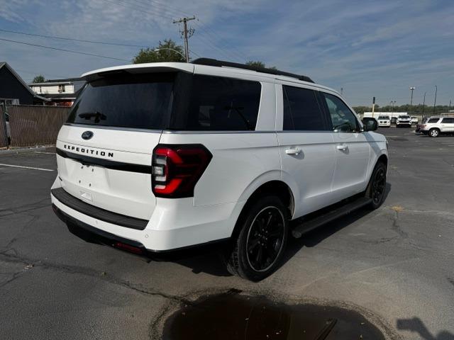 Vehicle Photograph