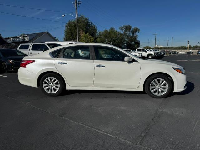 Vehicle Photograph