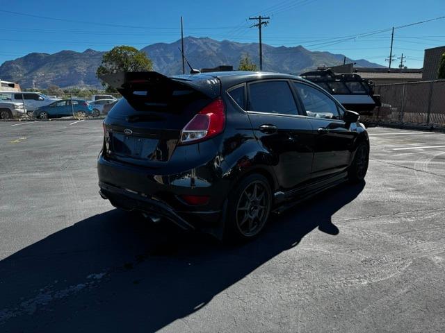 Vehicle Photograph