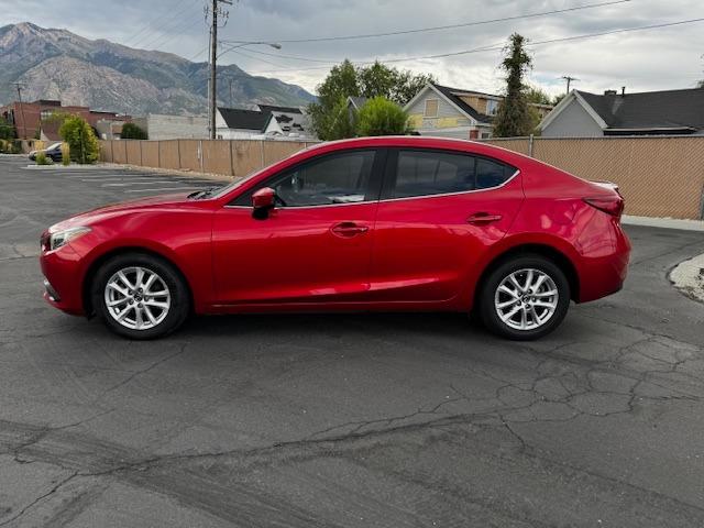 Vehicle Photograph
