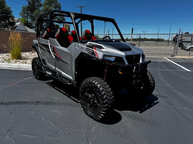 Vehicle Photograph