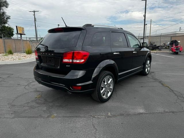 Vehicle Photograph