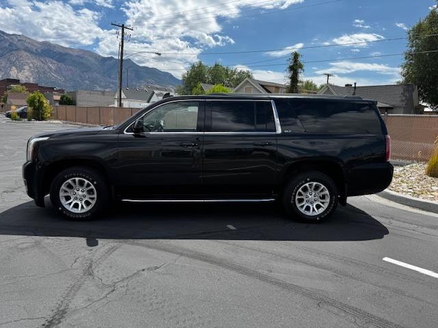 Vehicle Photograph