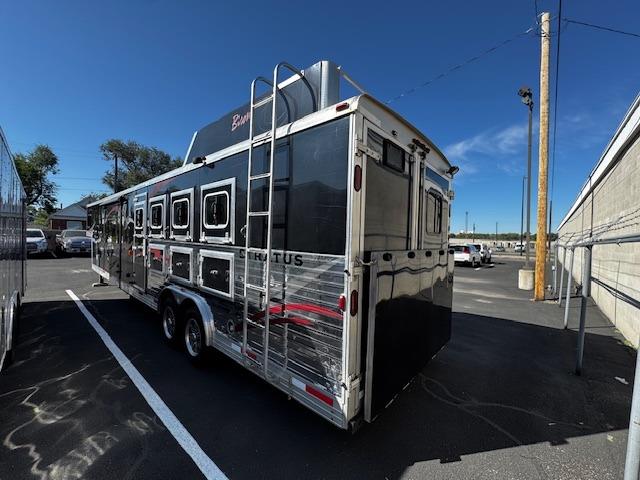 Vehicle Photograph