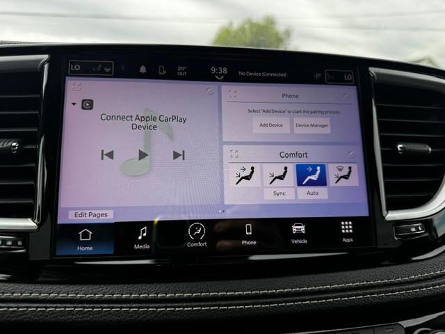 Vehicle Photograph