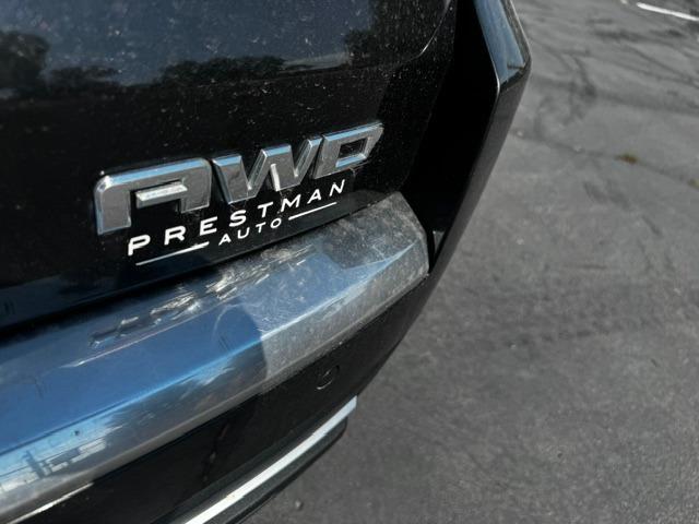 Vehicle Photograph