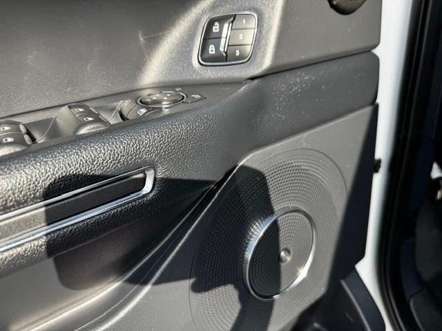 Vehicle Photograph