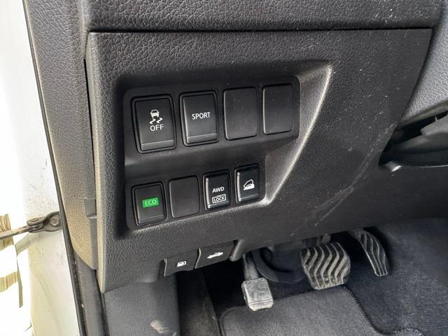 Vehicle Photograph