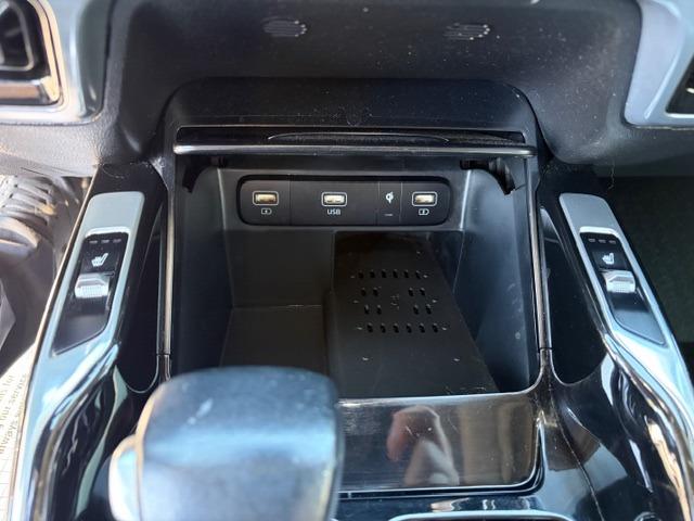 Vehicle Photograph