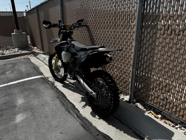 Vehicle Photograph