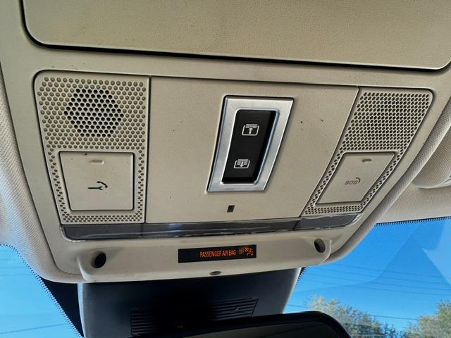 Vehicle Photograph