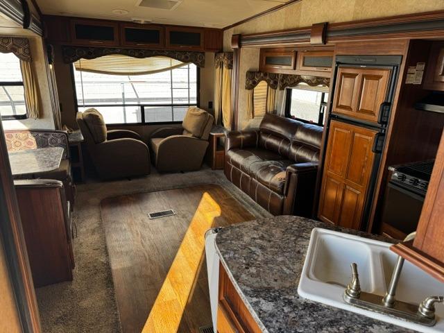 Vehicle Photograph