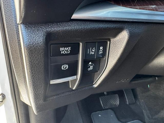 Vehicle Photograph