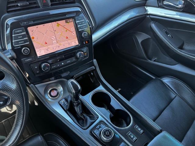Vehicle Photograph